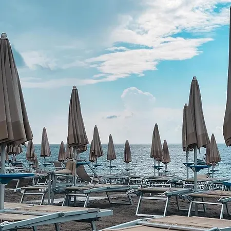 Maresuite * Albissola Marina